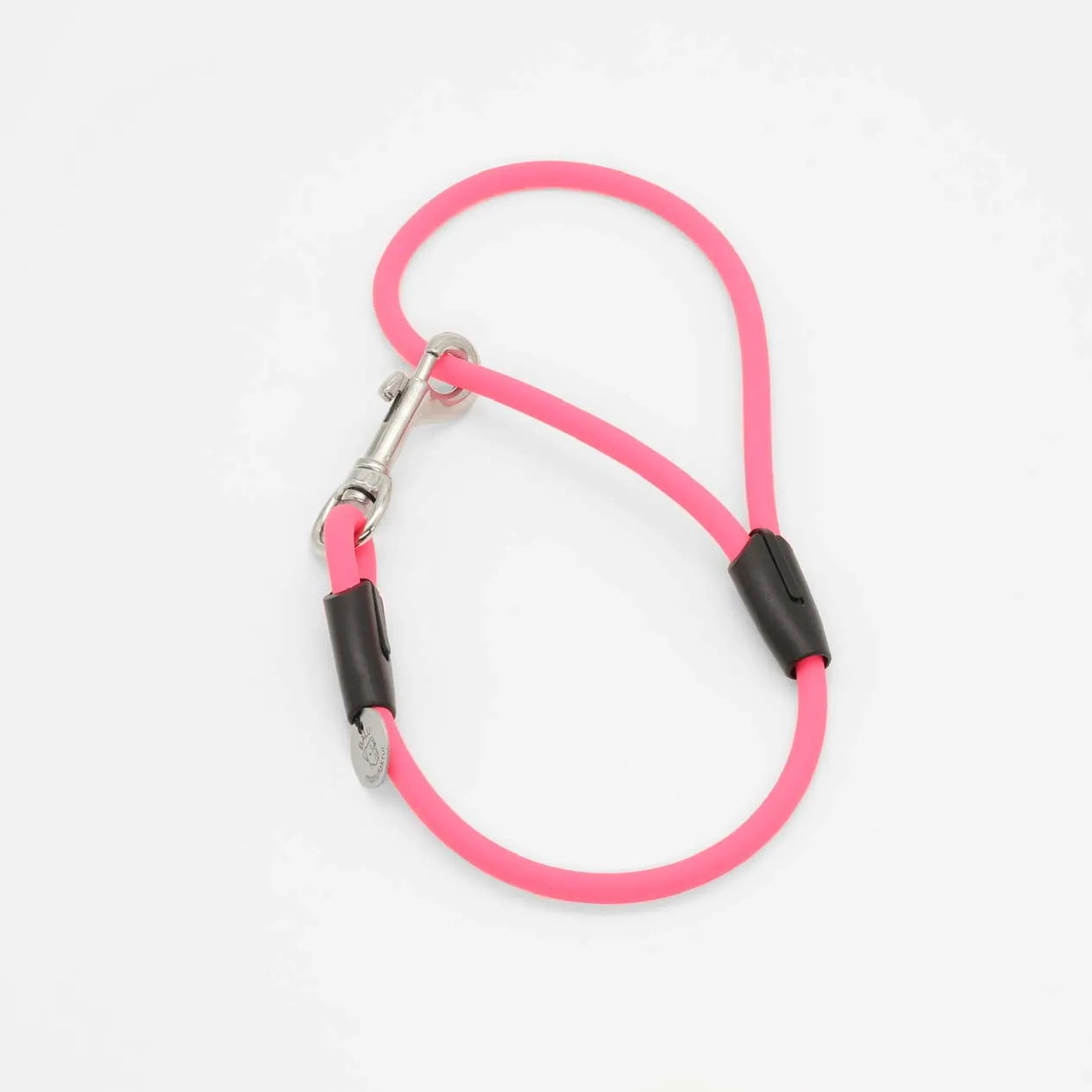 Neonpinke Kurzführleine aus rundem Biothane von BALU manufaktur in 50cm Länge